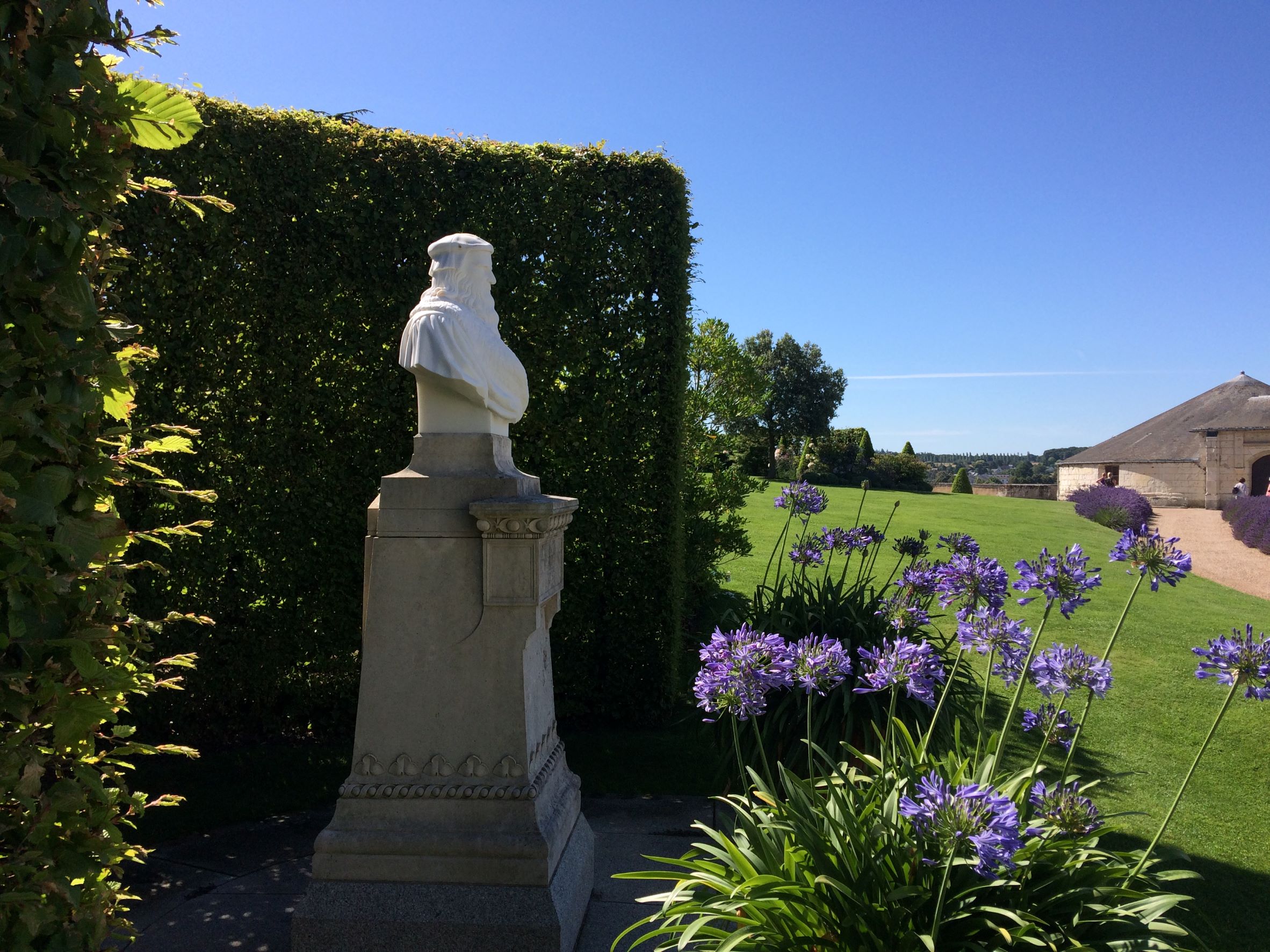 Buste de Léonard de Vinci dans le parc du Château Royal d'Amboise