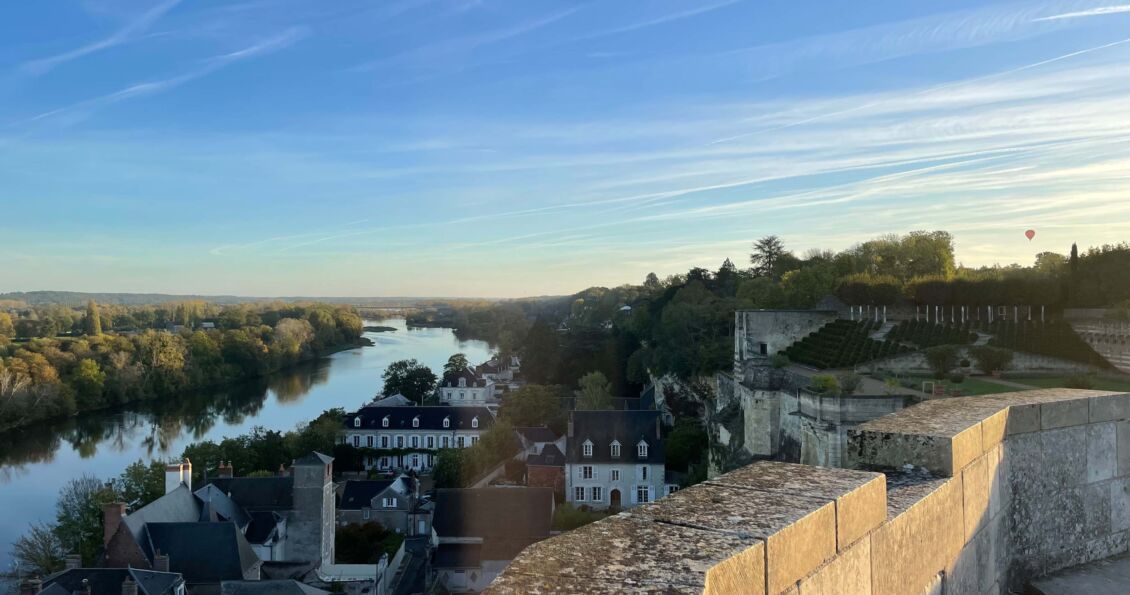 Vue de la Loire depuis le toit de la tour cavalière au Château Royal d'Amboise