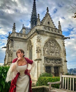 Visite guidée les potins de l'histoire par Gabrielle de Saint Ouen au Château Royal d'Amboise par l'office de tourisme d'Amboise