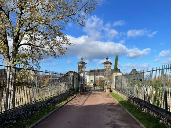 Entrée porte des lions accès personne à mobilité réduite