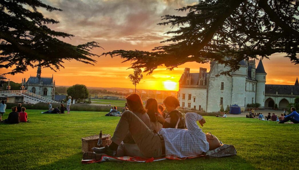 Picture of the panoramic picnics in the garden of the Amboise chateau