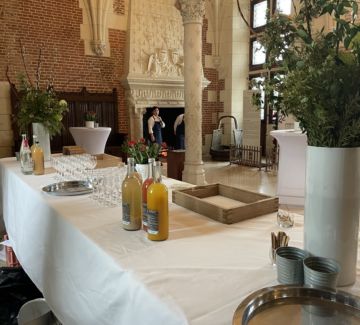 Cocktail dans la grande salle du Château Royal d'Amboise